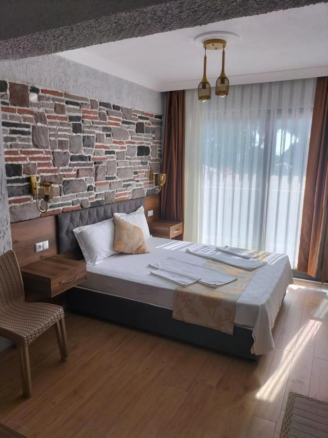 Mari Pembe Otel มาร์มารา อดาซี ภายนอก รูปภาพ